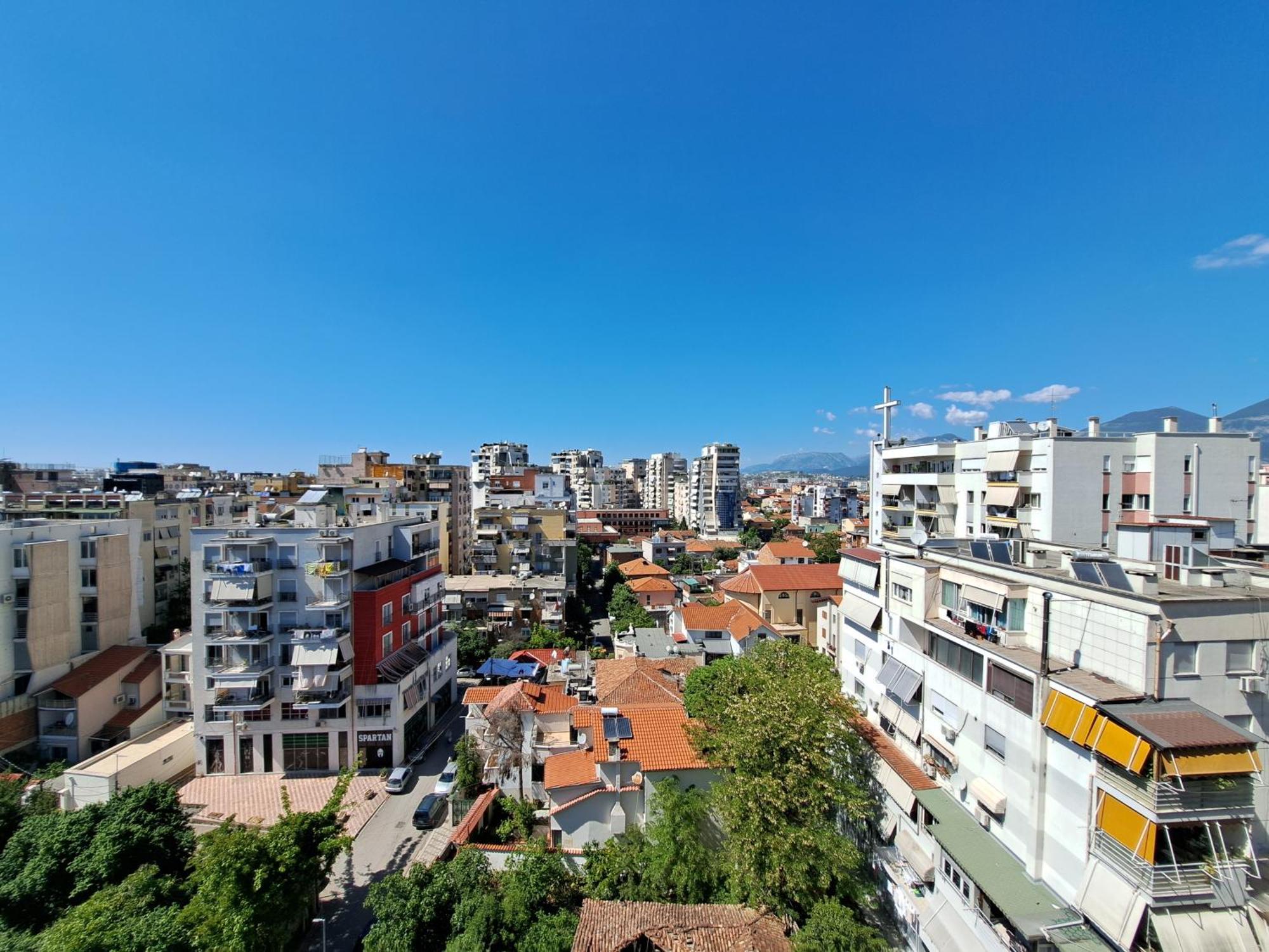 Pazari Luxury Central Apartment Tirana Exterior photo