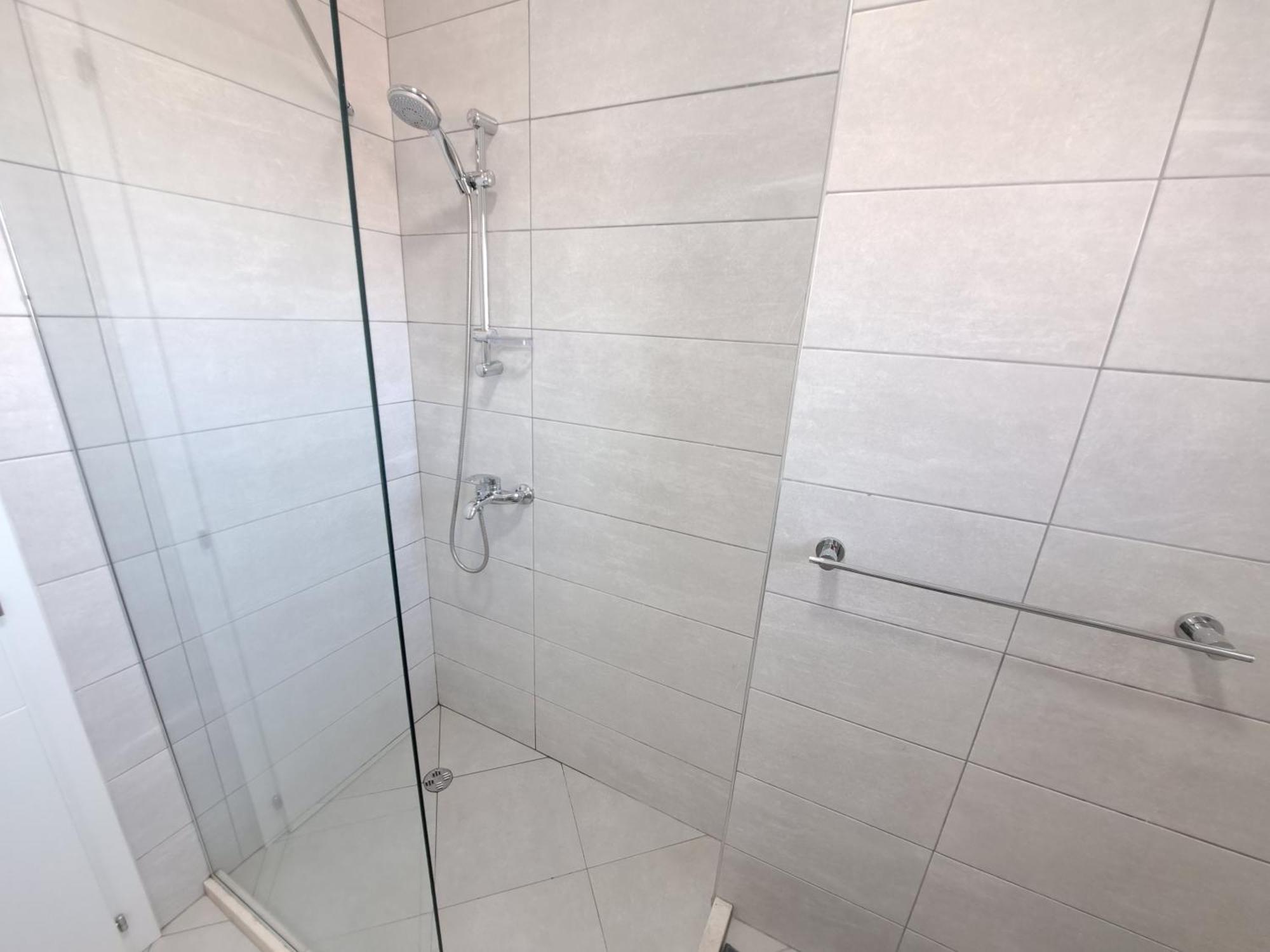Pazari Luxury Central Apartment Tirana Exterior photo