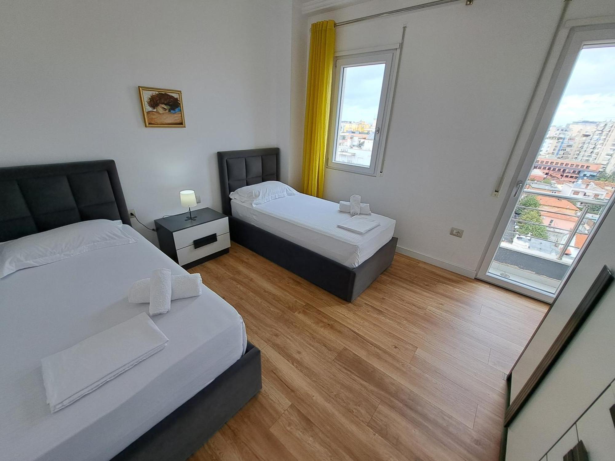 Pazari Luxury Central Apartment Tirana Exterior photo
